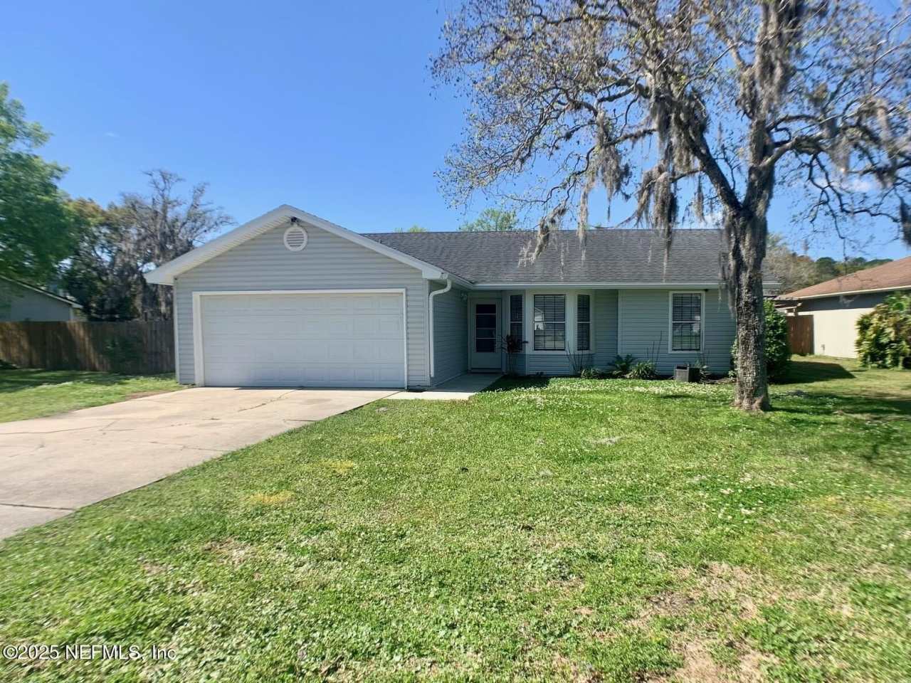 1571 KINGFISHER Boulevard