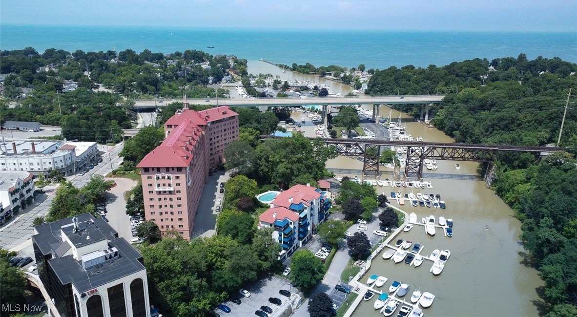 19000 Lake Road unit: 815