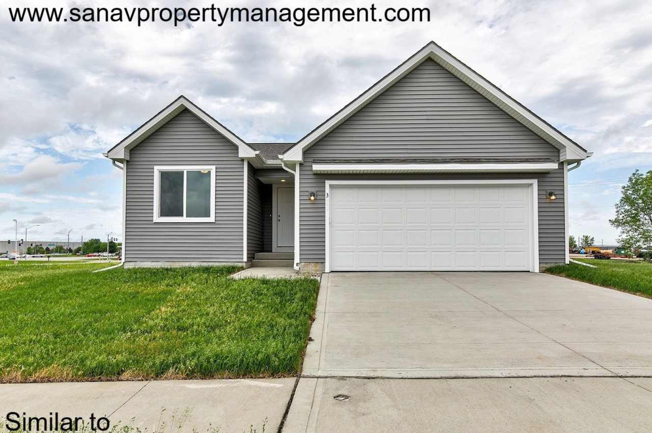 Beautiful 3-Bed / 2.5-Bath Ranch Home for Rent in Bondurant — Tour  Apply Today for this Move in Ready home
