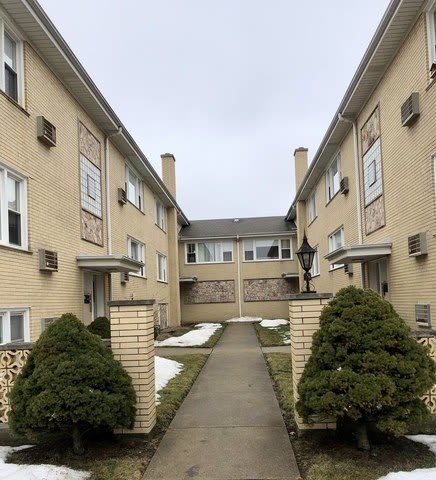 7845 W Lawrence Avenue