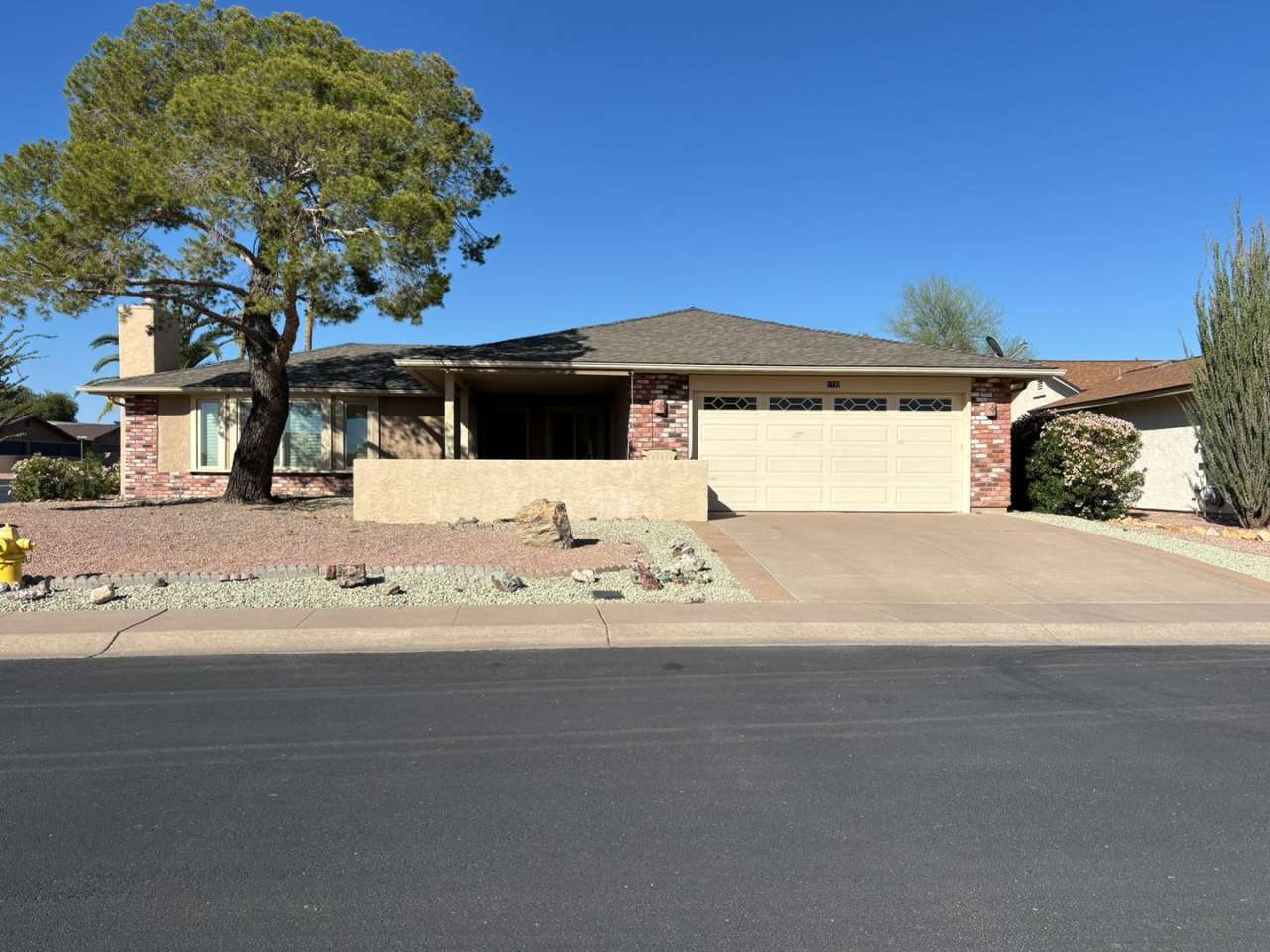 Welcome to this nicely updated 2 bed 2 bath home in Leisure World. Long term unfurnished A 45+ Active Adult Resort Community. Available starting now.