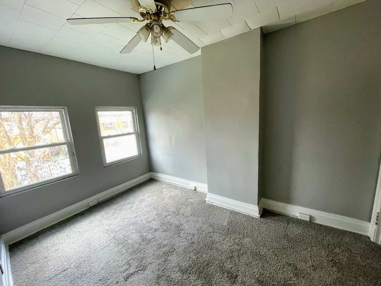 2/3 bed 1 bath - South Oakland, newly updated, central air, washer/dryer