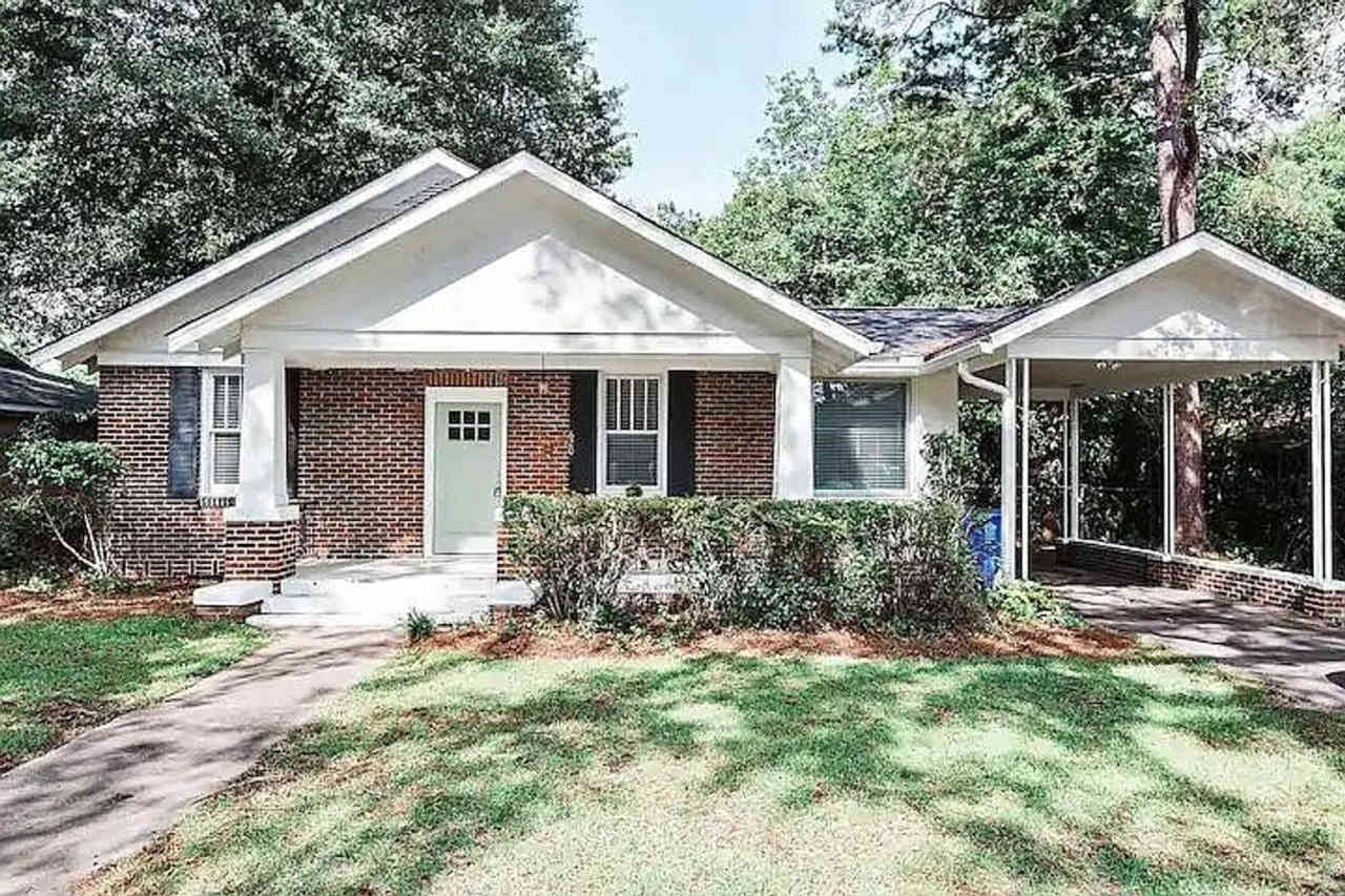 Spacious and homey home in the heart of Rosewood