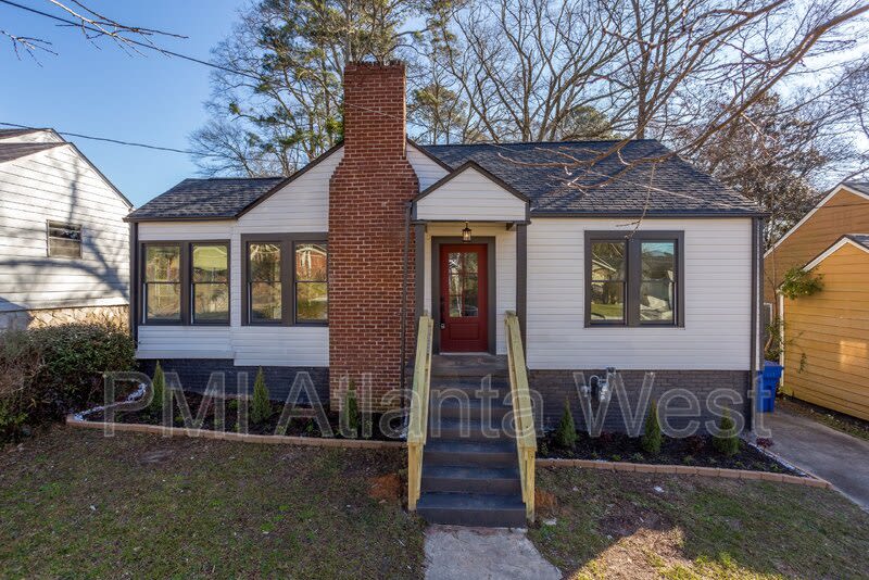 170 Wellington St SW