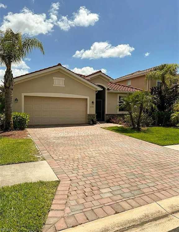 2350 Heydon Circle East