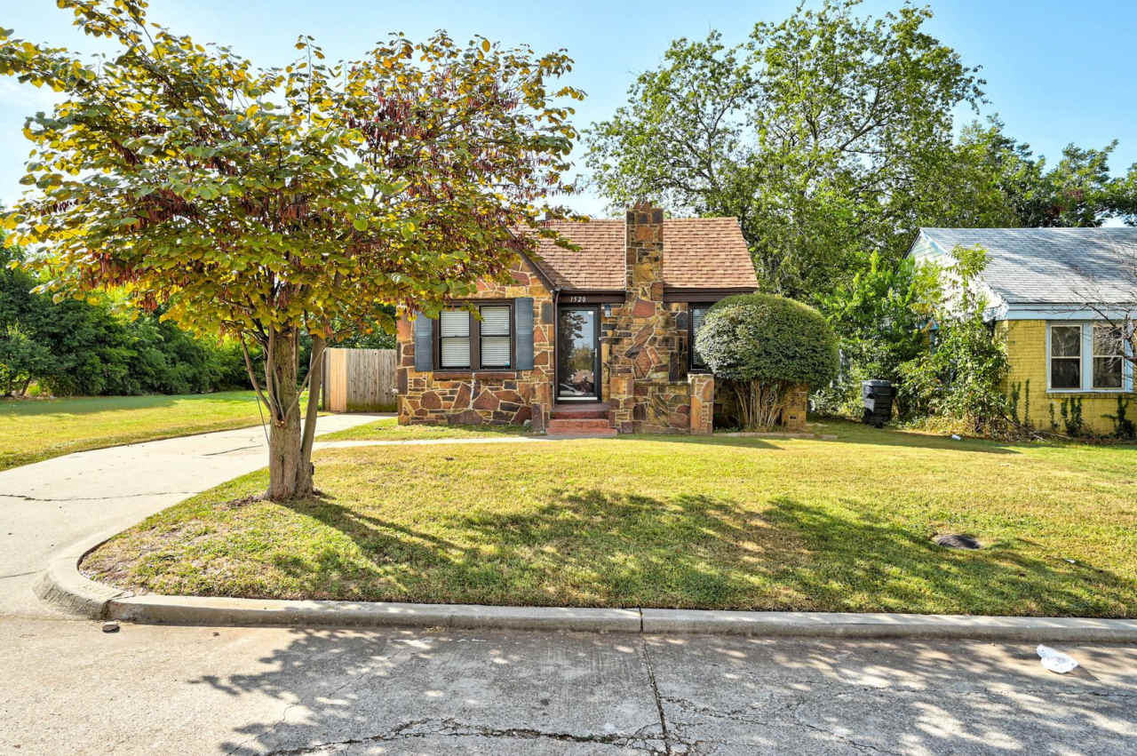 Charming Stone Cottage with Modern Updates