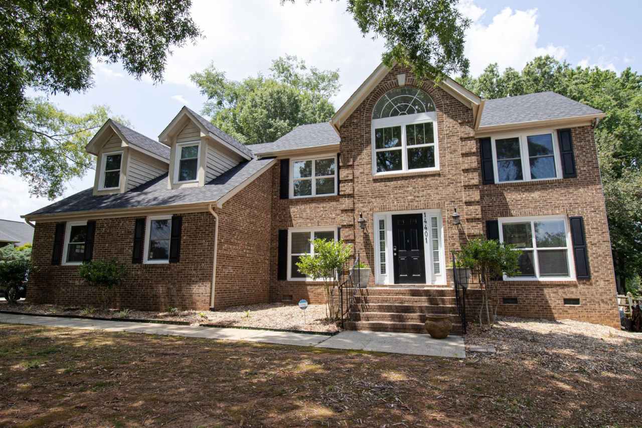 Don’t miss this beautiful home in South Charlotte!