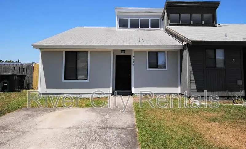 2430 North Seabury Place