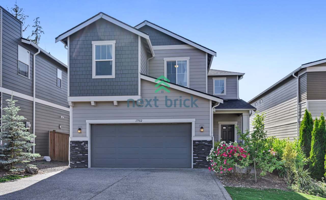 Spacious 5 bedrooms and 3 bathrooms Cul-de-Sac house Ready for Rent!