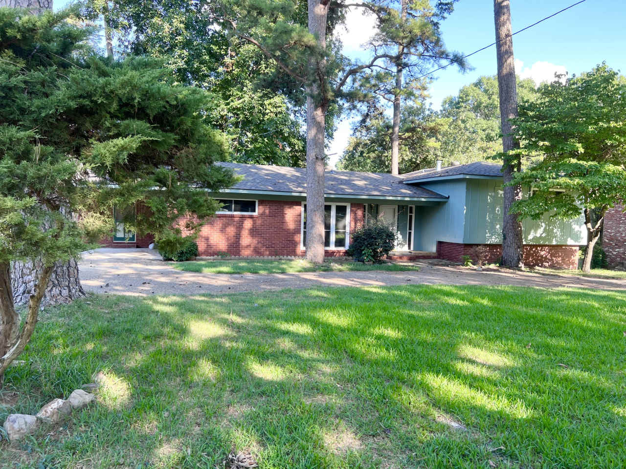 105 Thistledown Trail