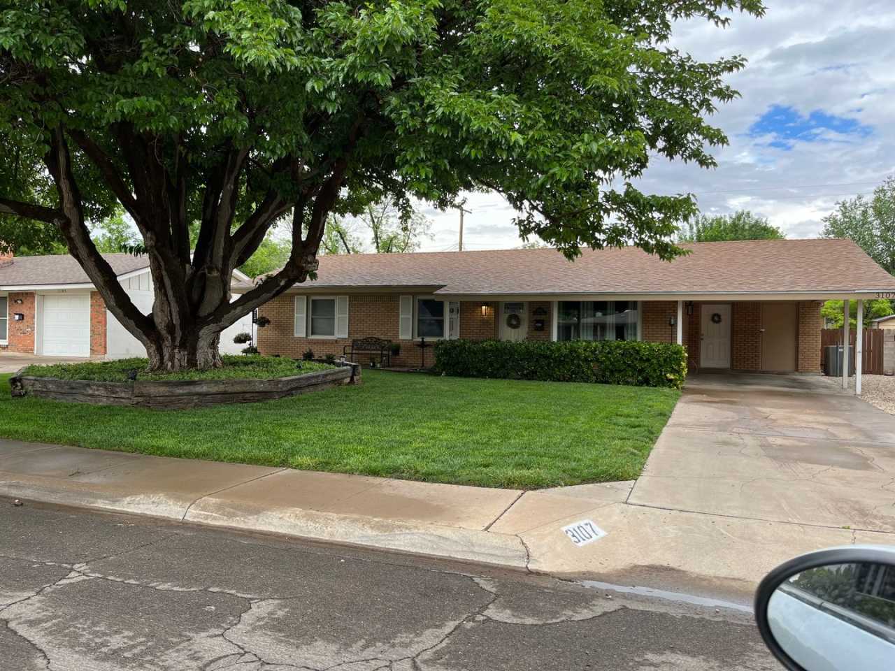 Beautiful fully furnished all bills paid home!