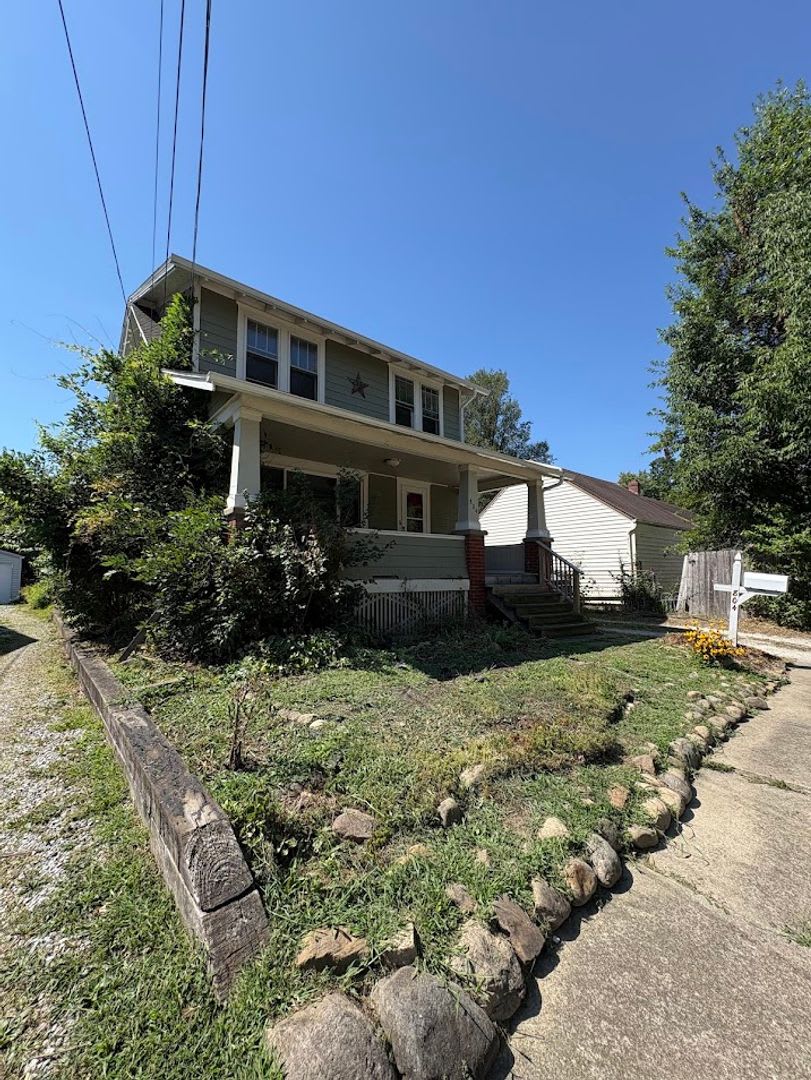 Three bedroom one bathroom home for rent