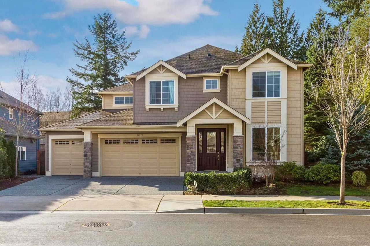 GORGEOUS 5 Bedroom Home in Sammamish