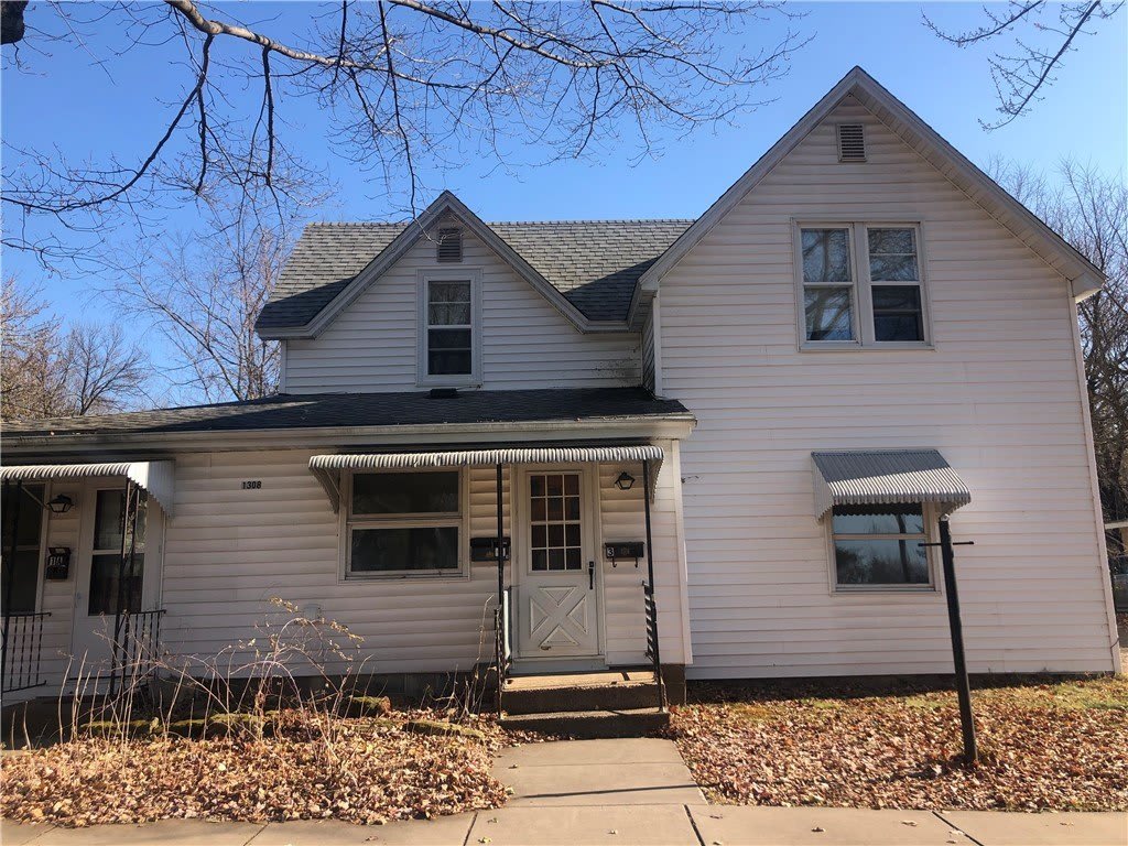 1308 11th Street E unit: 3