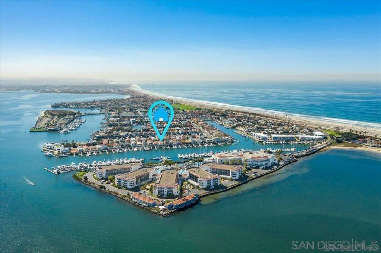 Large Custom Home on the Bay with Boat Dock