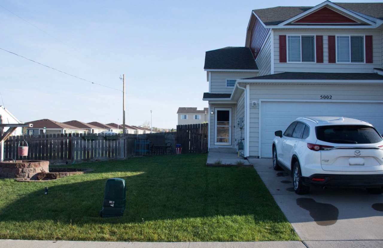 Beautiful 3 bedroom 2 1/2 bath