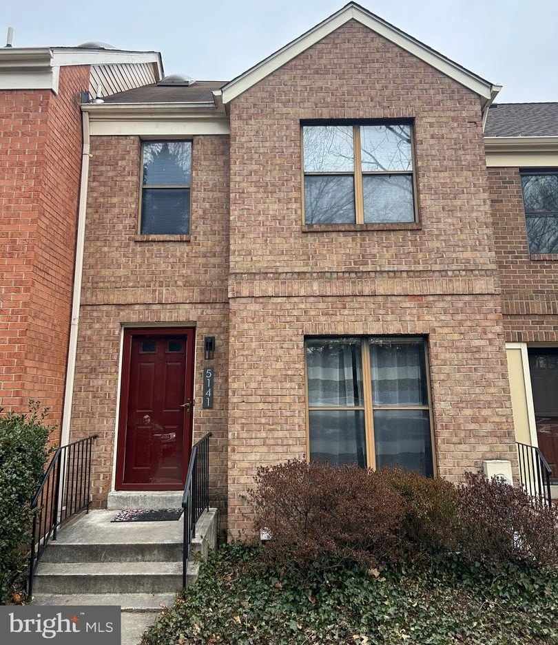 5141 KING CHARLES WAY