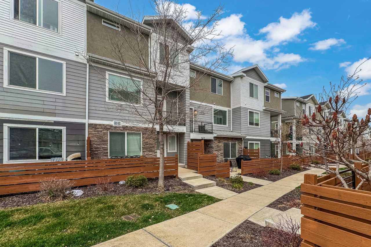 3677 W Golden Sky Ln