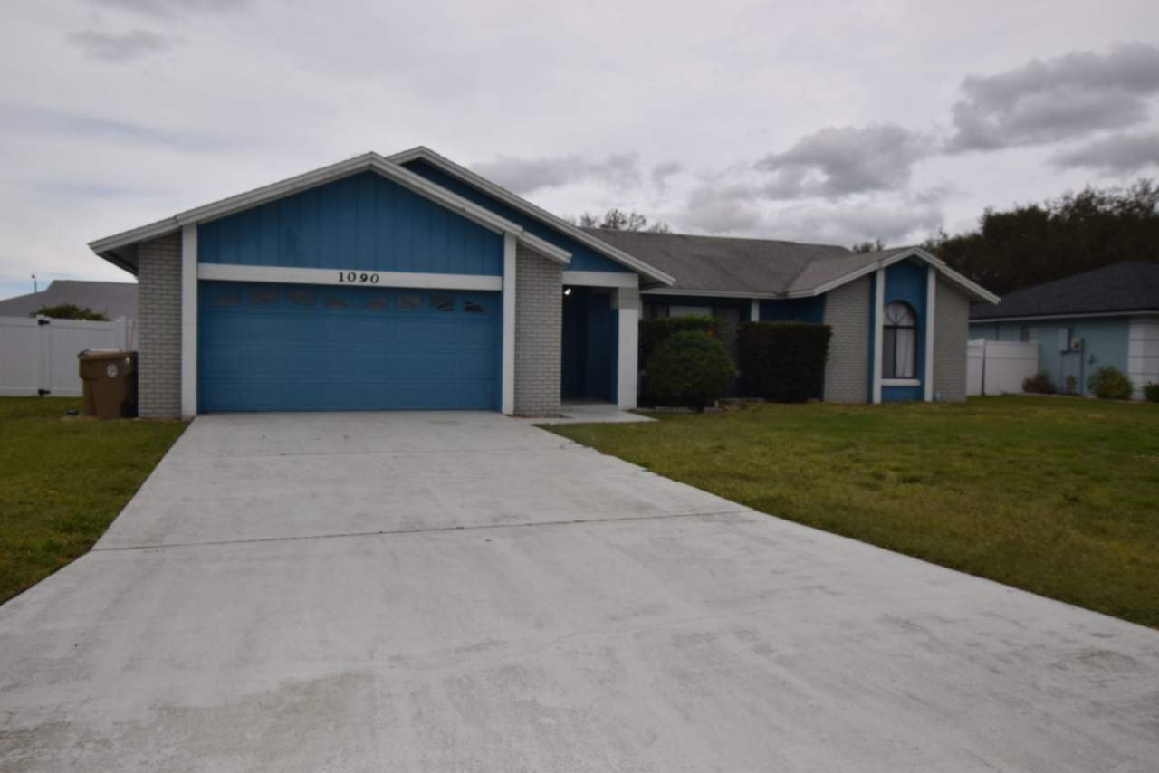 Beautiful 3 bedrooms/ 2 baths home for rent at 1090 Jason Ridge Ct. Kissimmee, FL 34747