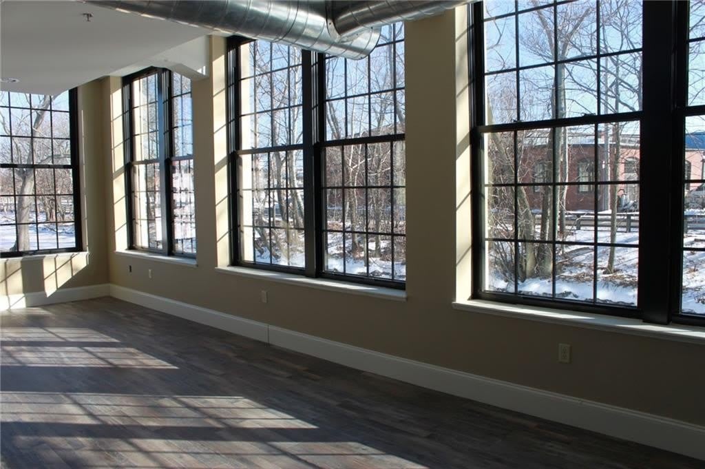 411 Valley Street unit: 411-33