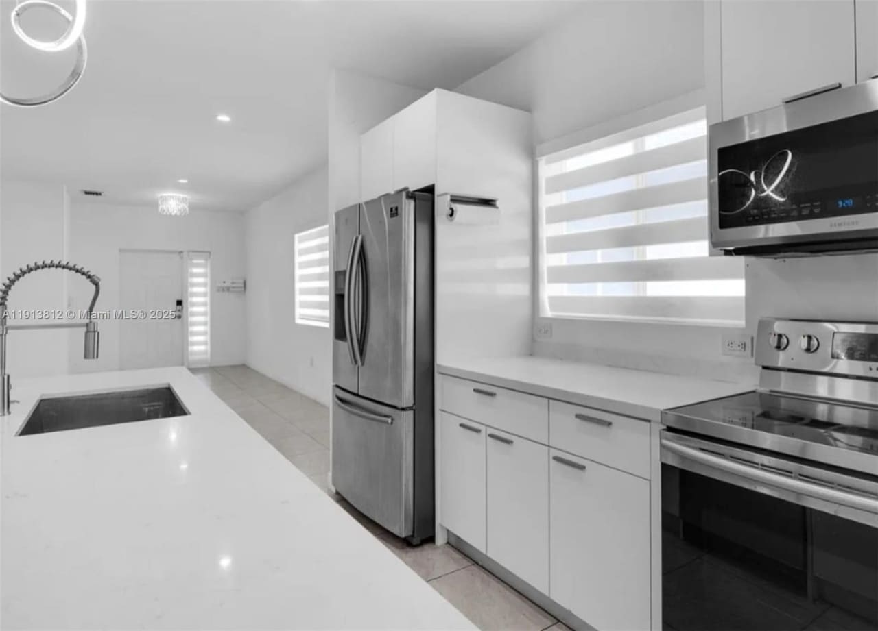 23061 SW 124th Court Main, Miami, FL 33170