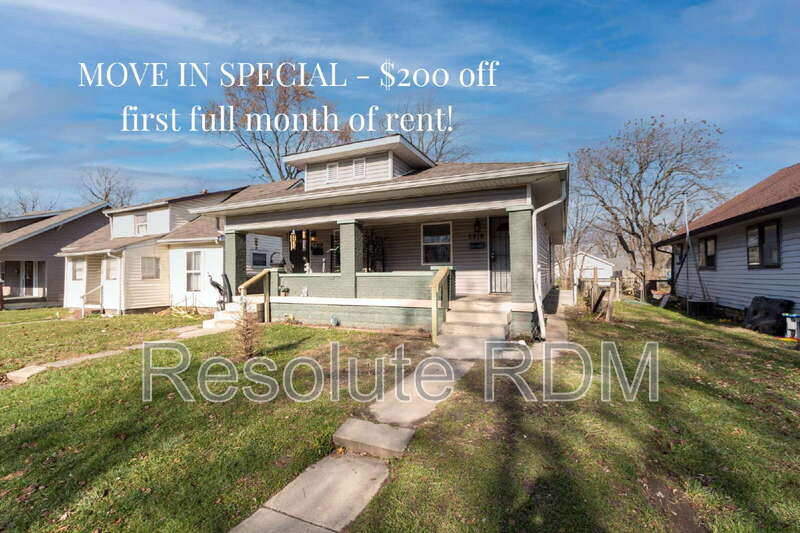 2916 Meredith Avenue