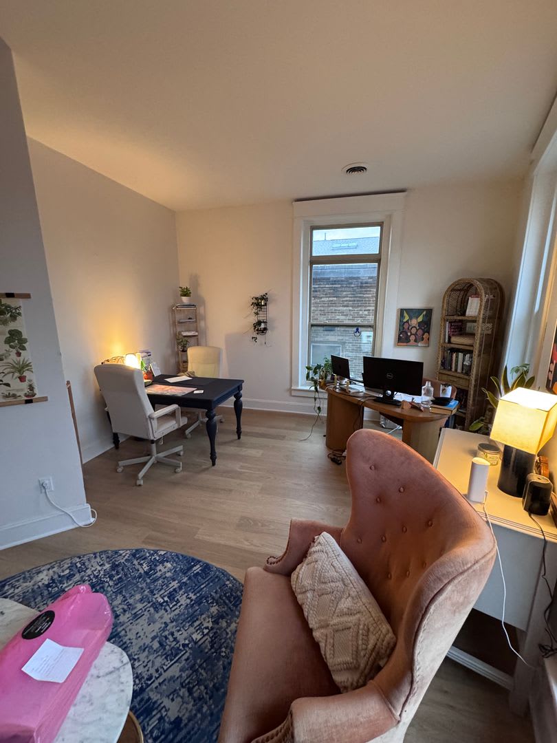 1 Bedroom + Office Space in Emmaus