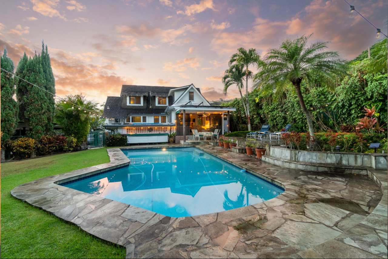 Beautiful Historic Partially-Furnished Home in Peaceful Nu’uanu Neighborhood Available July 15, 2025