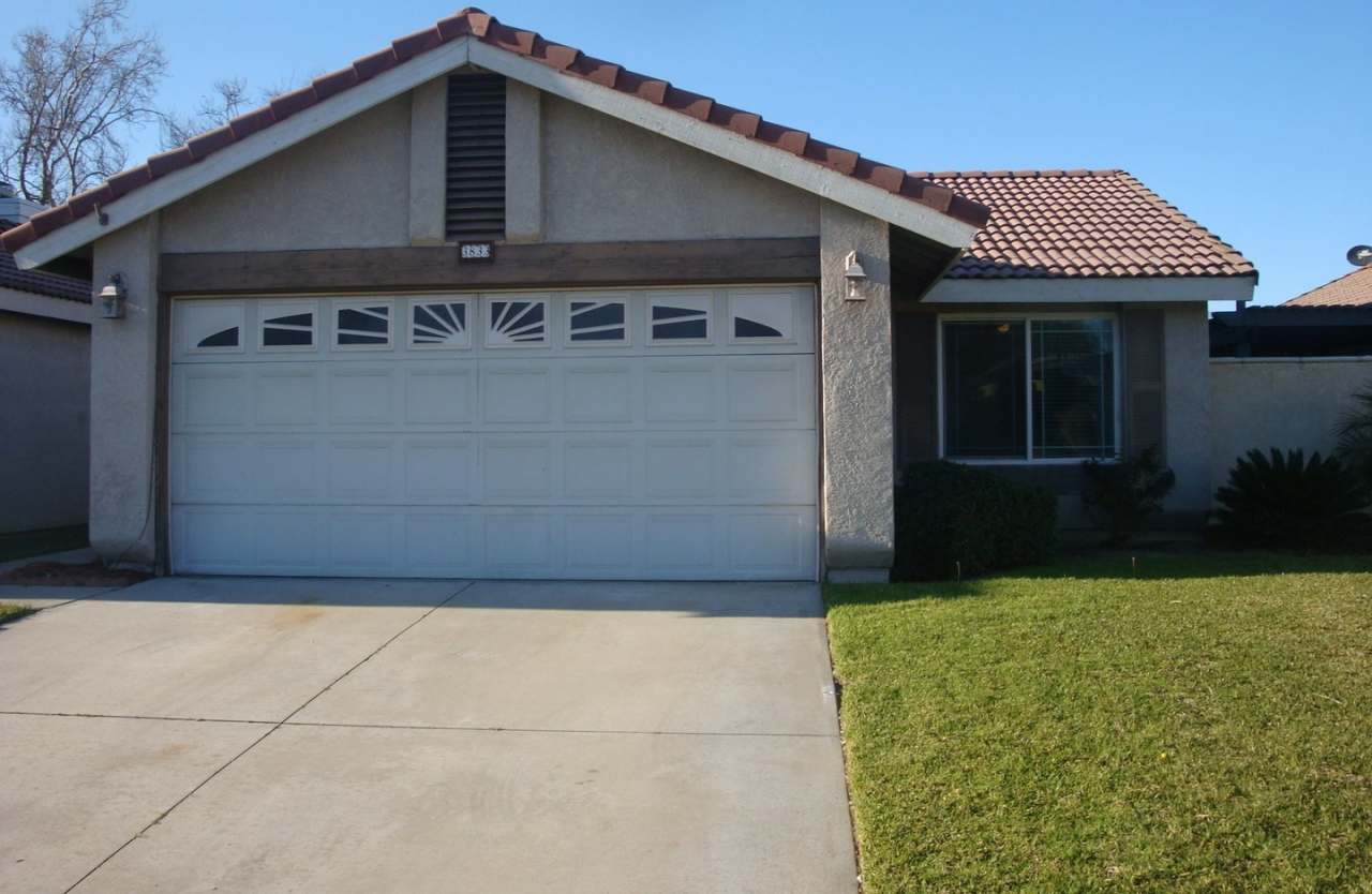 Single family home in Creekside