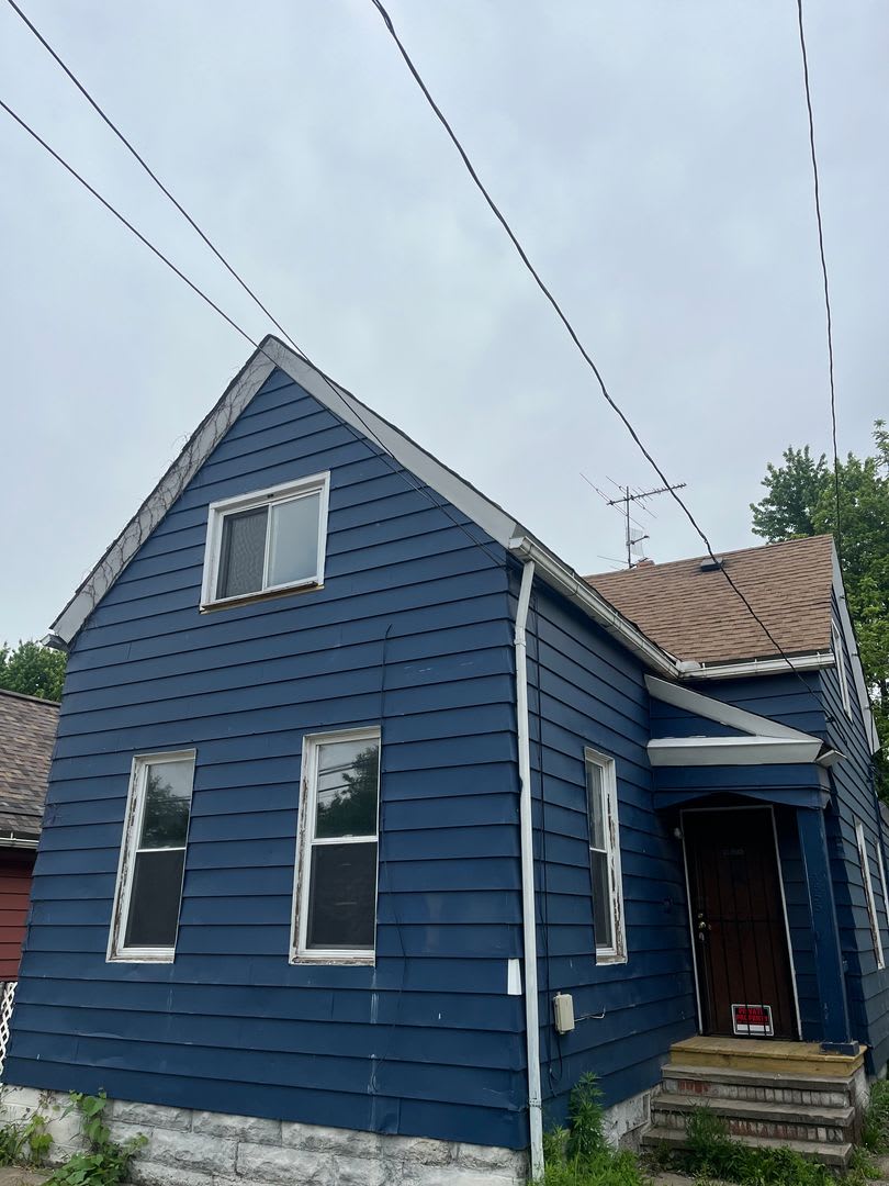 Section 8 Accepted! Spacious Newly Renovated 3- Bedroom Home