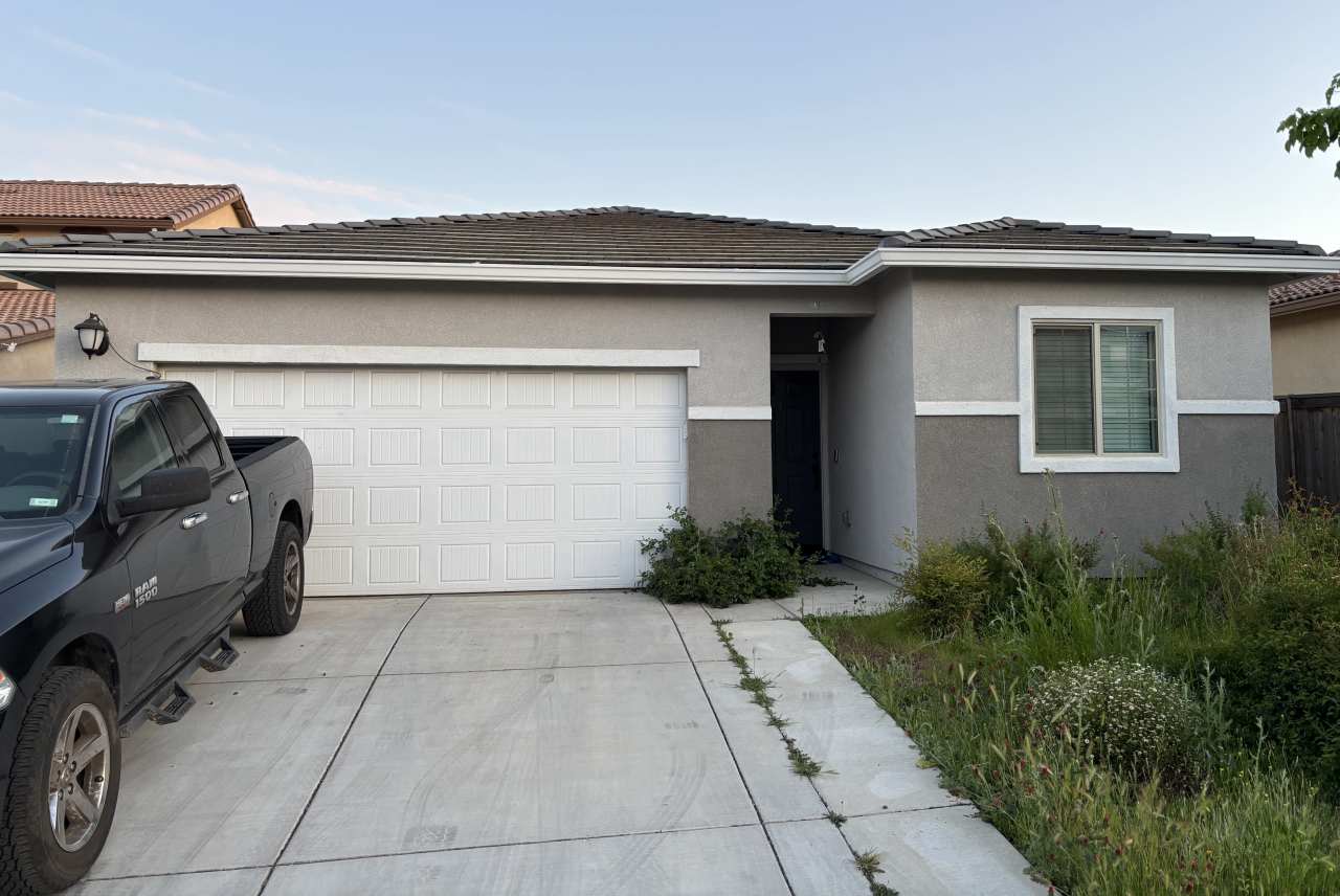 12816 Thorntonhall Dr