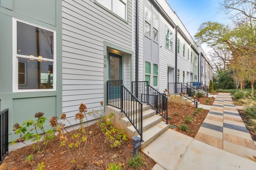 515 Motivation Circle NW