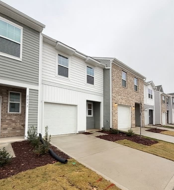 2053 Glen Crossing Drive