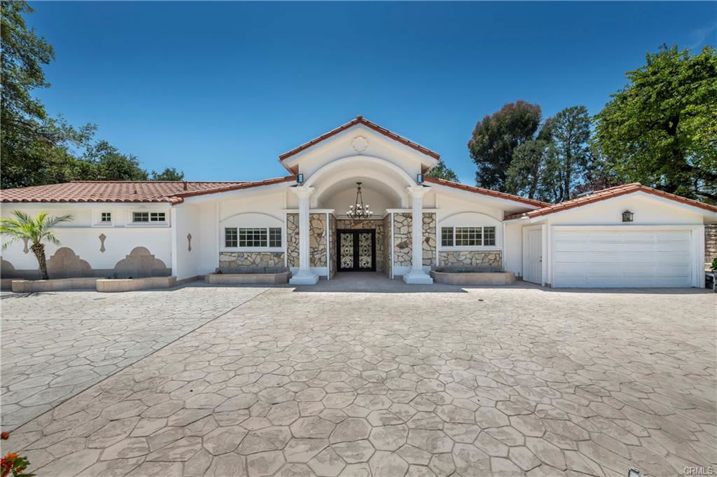 16379 Meadowridge Way