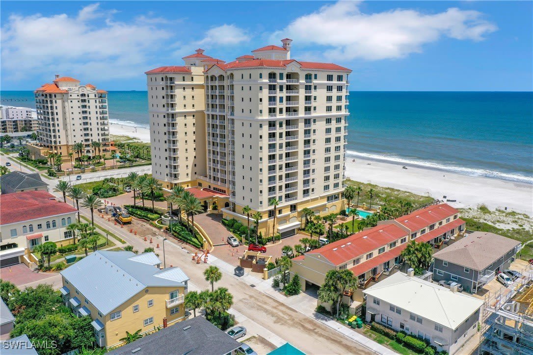 1107 1ST Street S unit: H