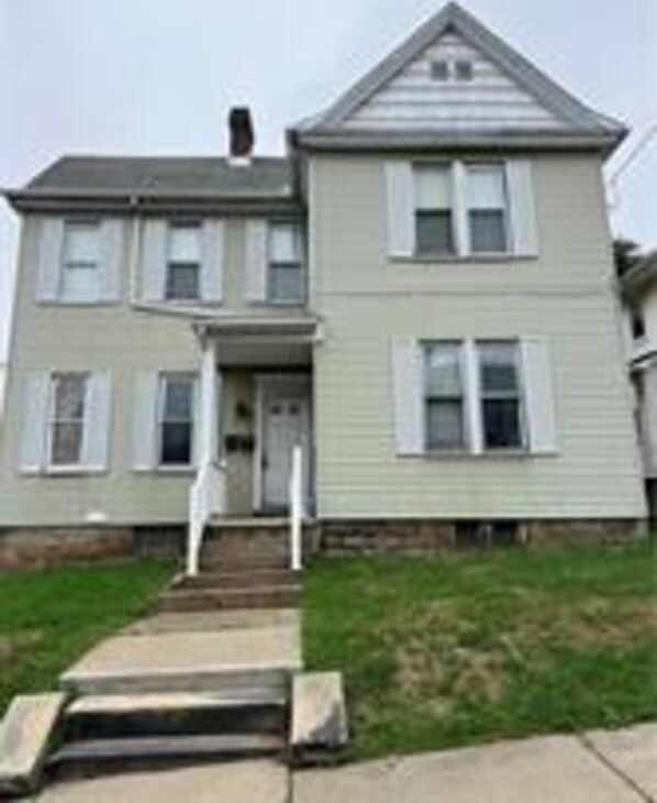 105 E. Hallam Ave - 1