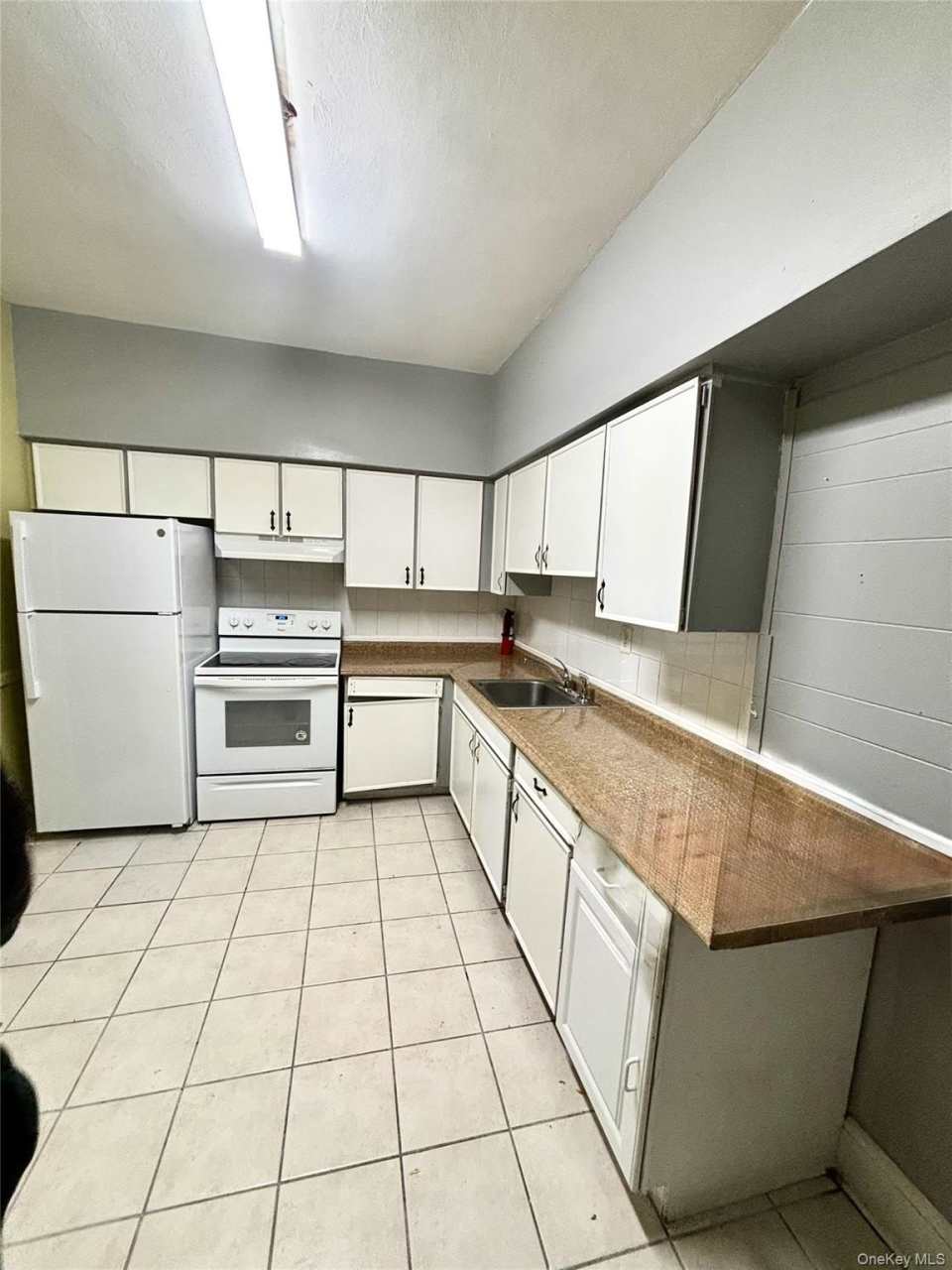 2426-2428 Grand Avenue