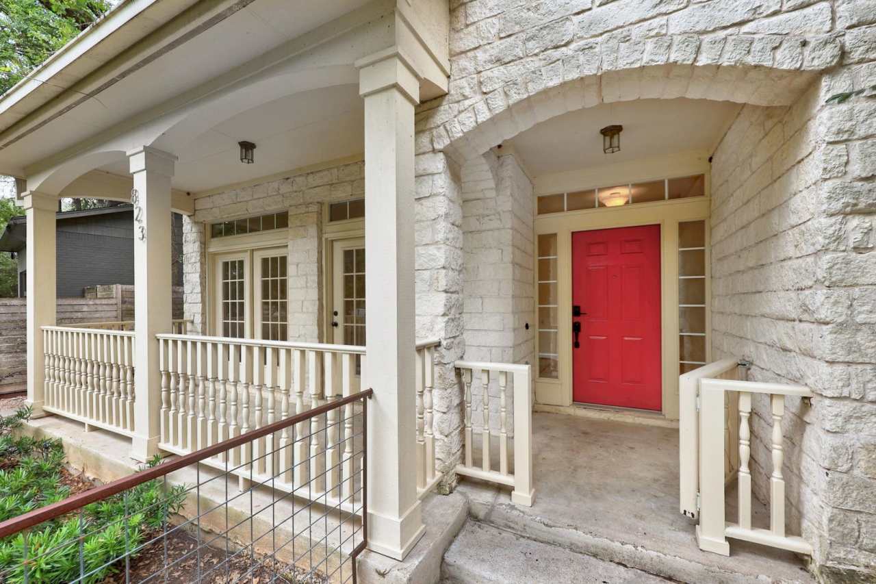 7 Bed Home for August!