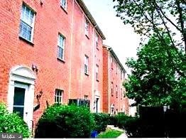 11809 CARRIAGE HOUSE Drive unit: 12