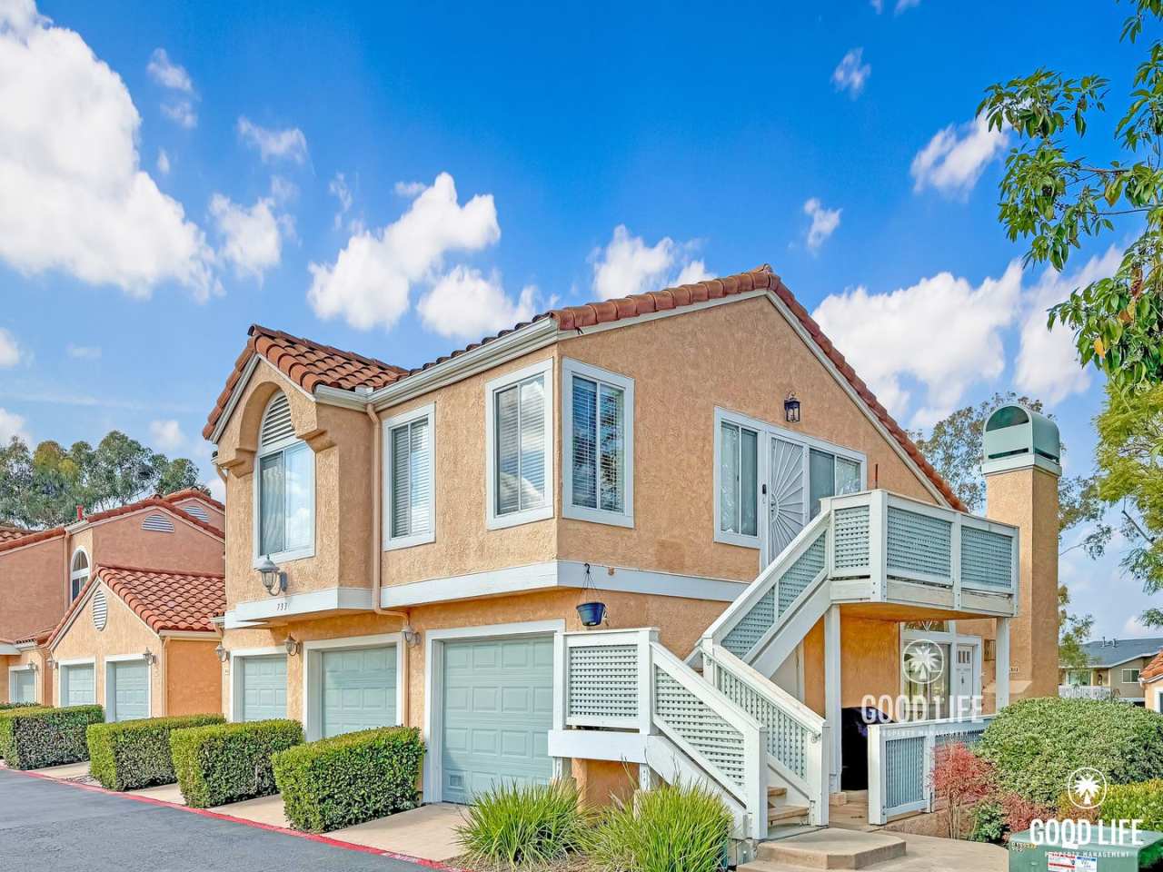 Great 3B/2BA Townhome in Oceanside!