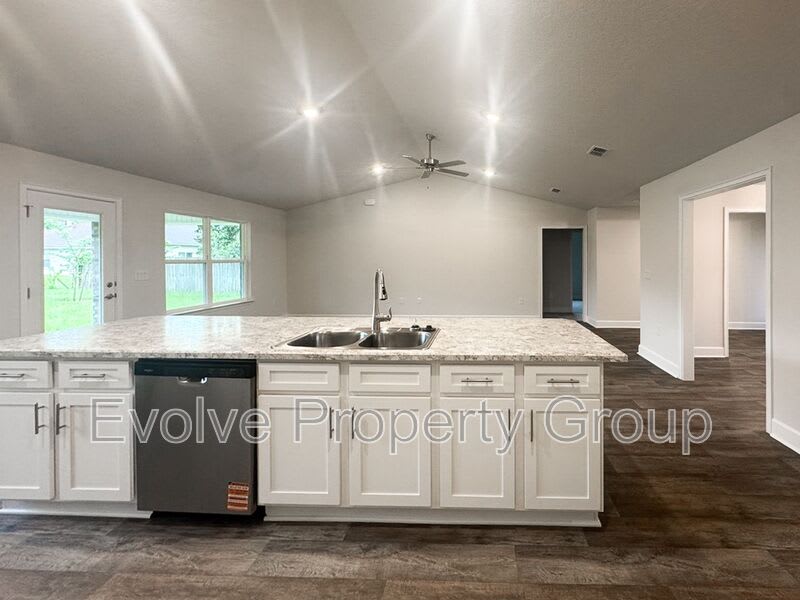 31 Westridge Ln