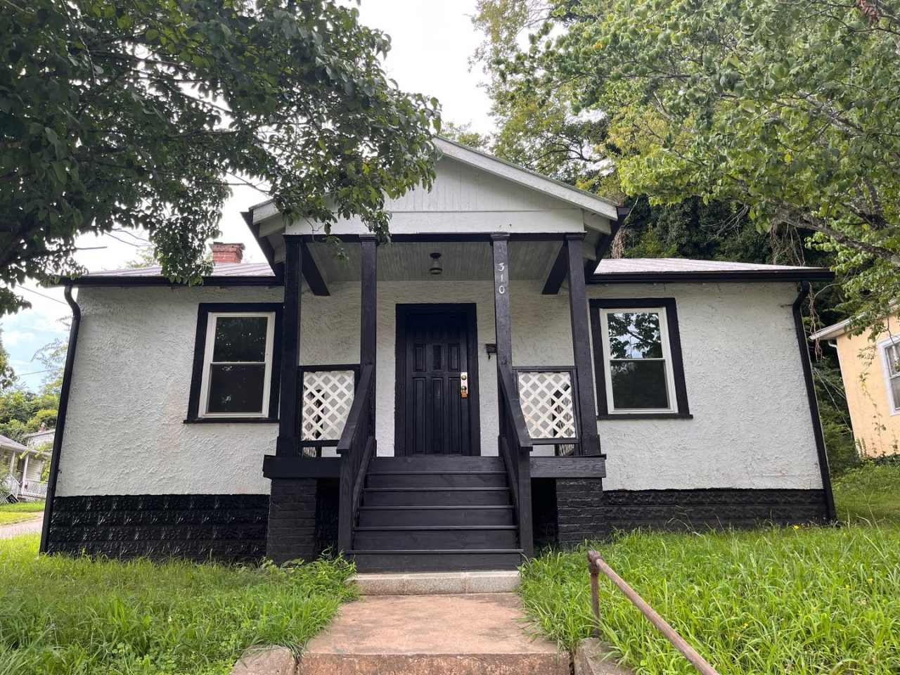 2 Bedroom 1 Bath House Available to Rent for $795/ Mo.