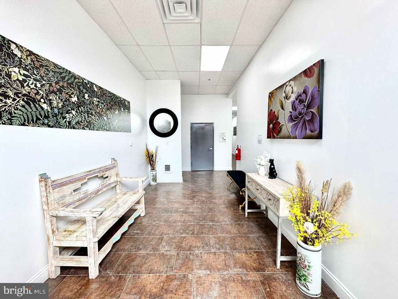 4077 LANCASTER Avenue unit: 306