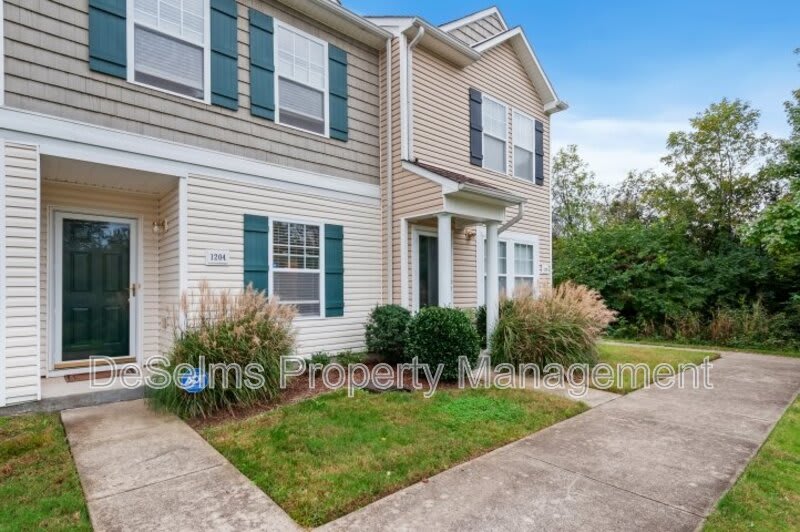 1204 Parkstone Lane