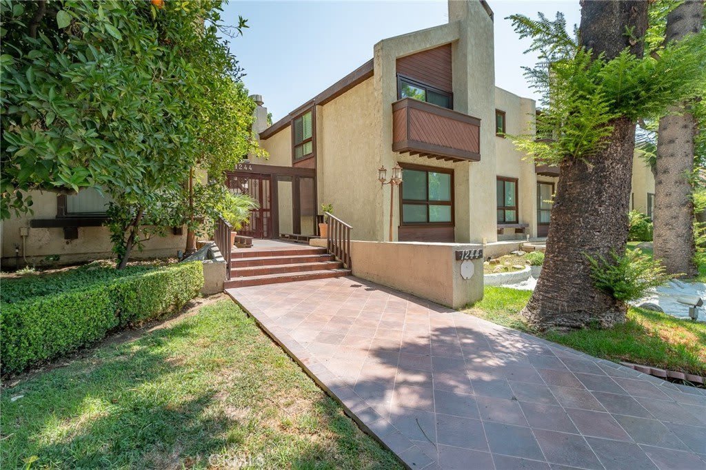 1244 Valley View Road