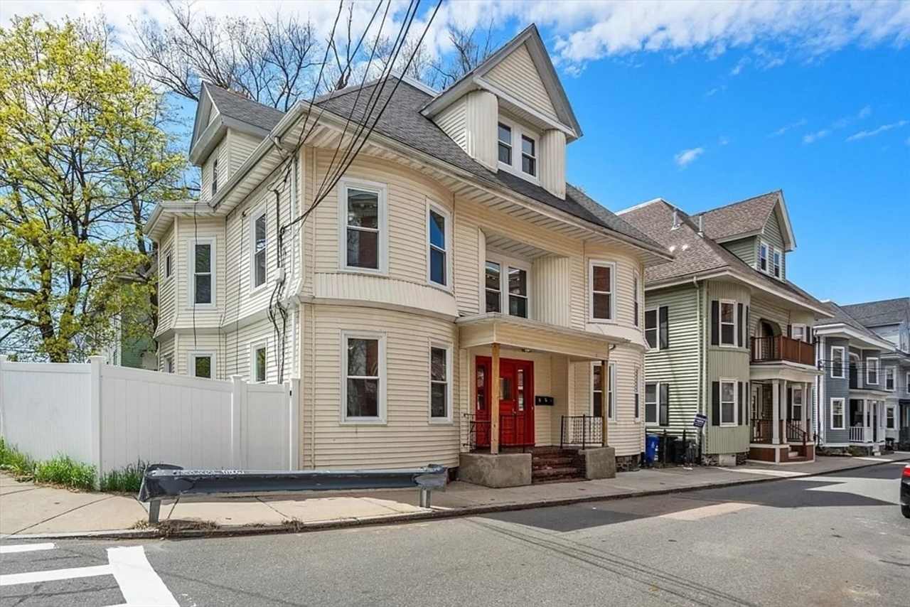 Great 6 Bed available for Immediate move in