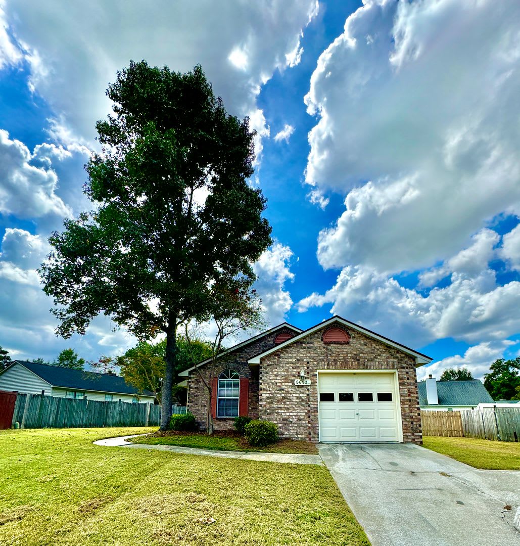 Charming two bedroom, two bathroom home at The Lakes in North Charleston!