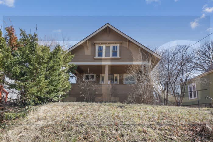 573 South Crescent Avenue