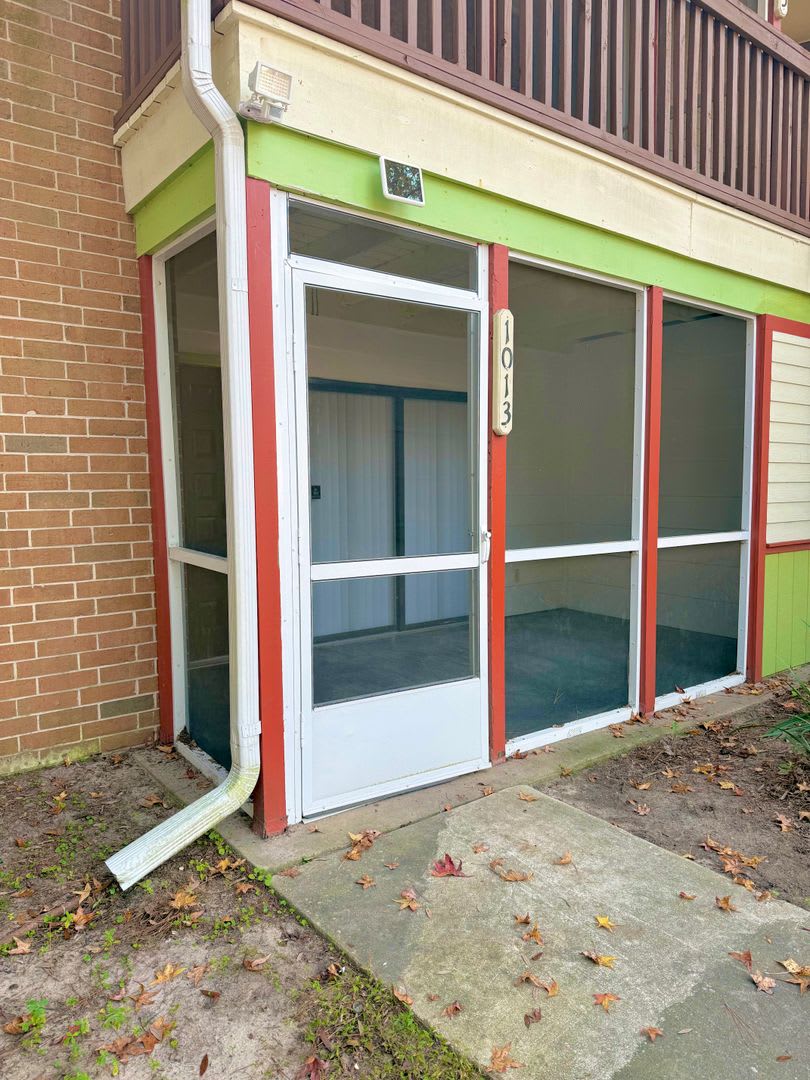 Now available! Charming 2 bed / 1 bath condo in a prime Tallahassee location.