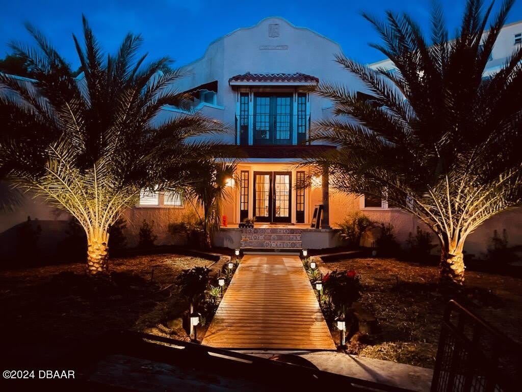 746 N Halifax Avenue